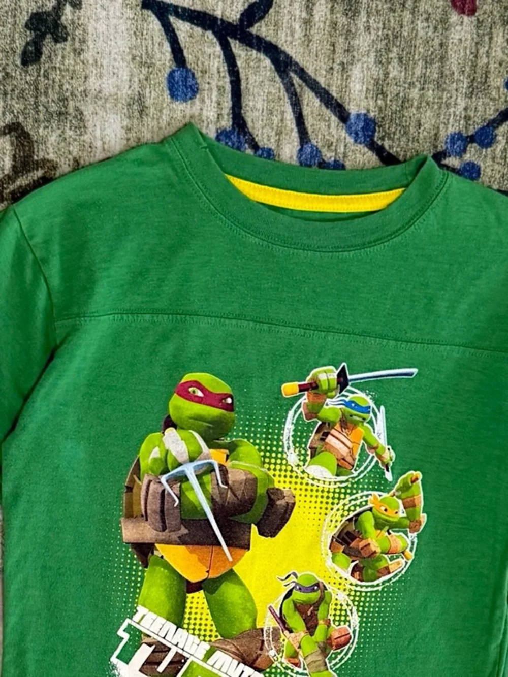 Green Teenage Mutant Ninja Turtles Graphic Tee Boys Size 7